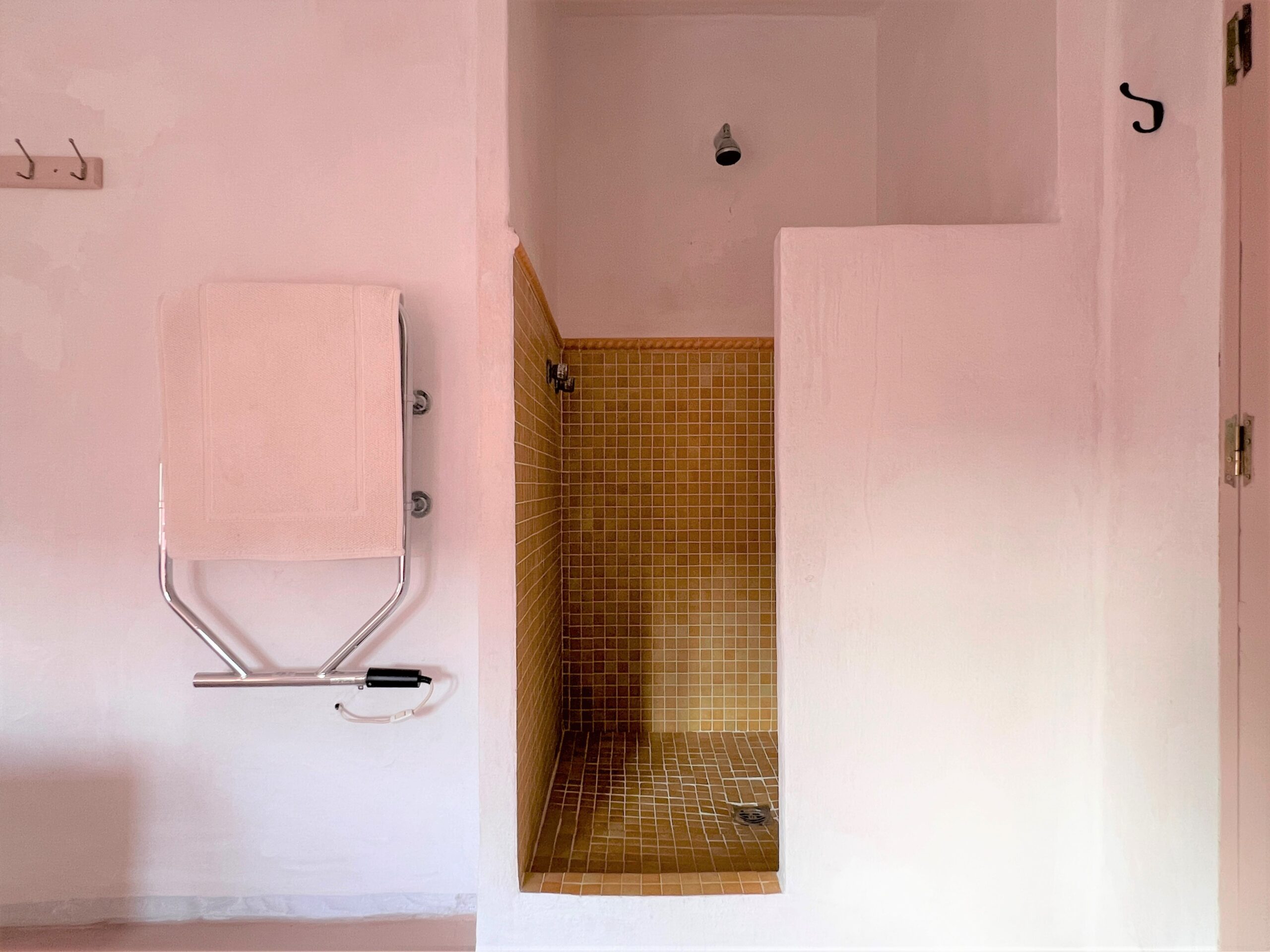 Casita bathroom 2 first floor