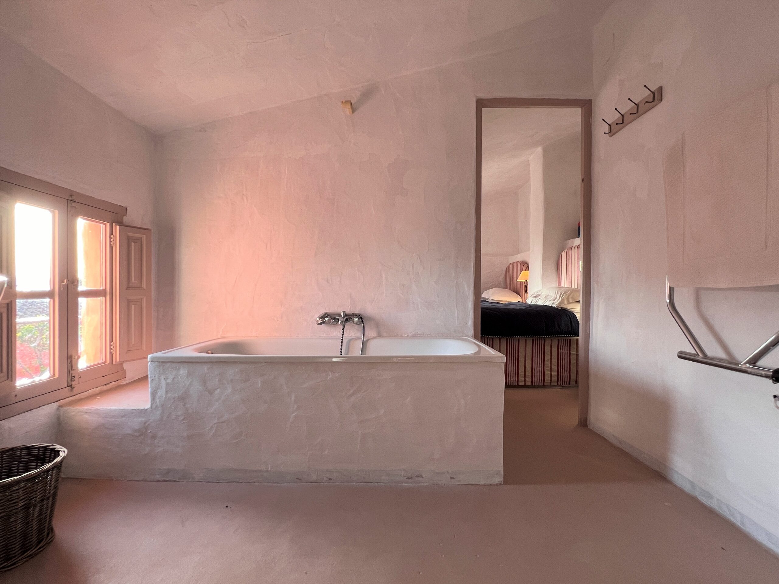 Casita bathroom 2 first floor